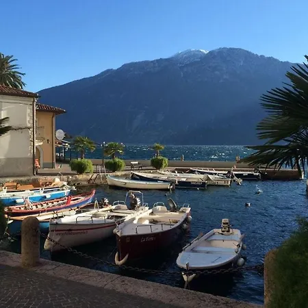 Ethe Comfortable 4* Limone sul Garda